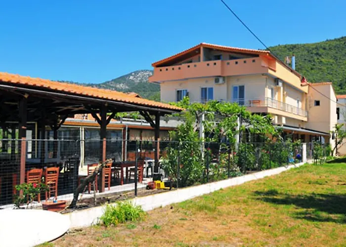 Sikoudis Gorgona Apartman *