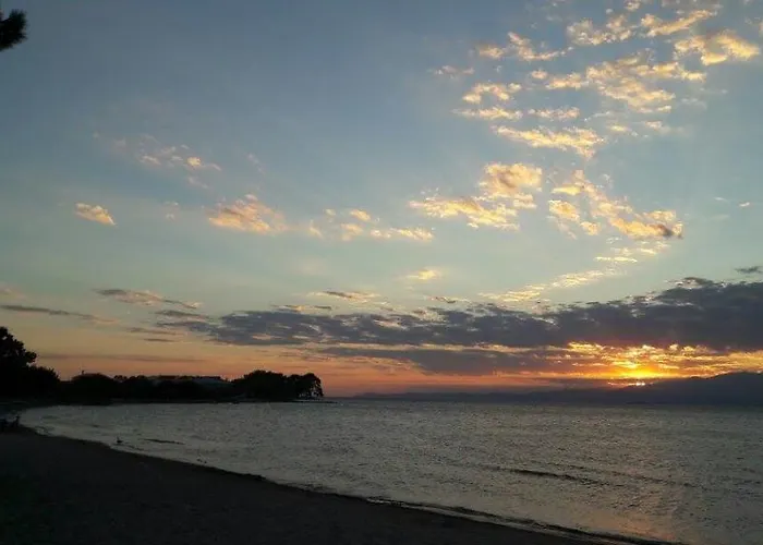 Daire Sikoudis Gorgona Beach Skala Rachoni (Thasos)