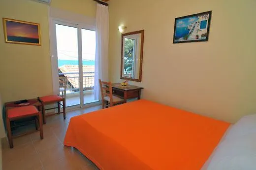 Sikoudis Gorgona Beach Daire Skala Rachoni (Thasos)